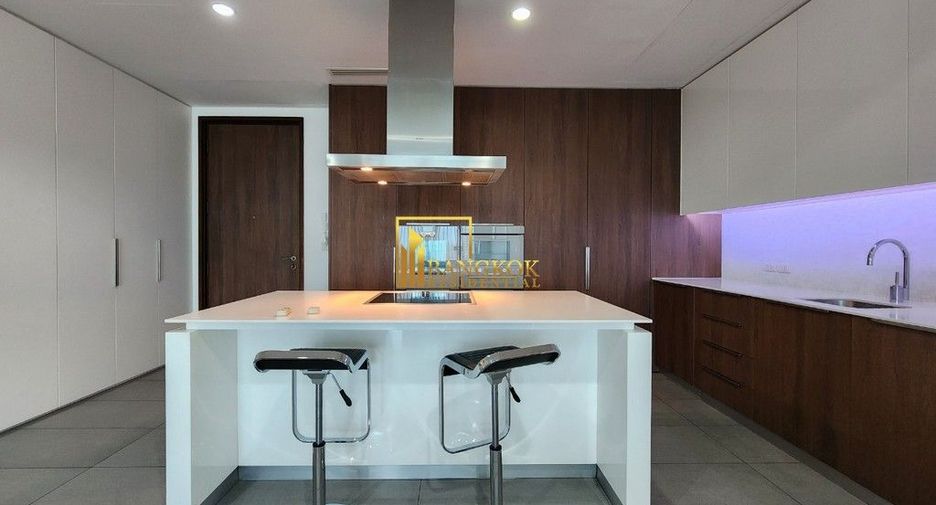 For rent 2 ベッドルーム condo in Pathum Wan, Bangkok