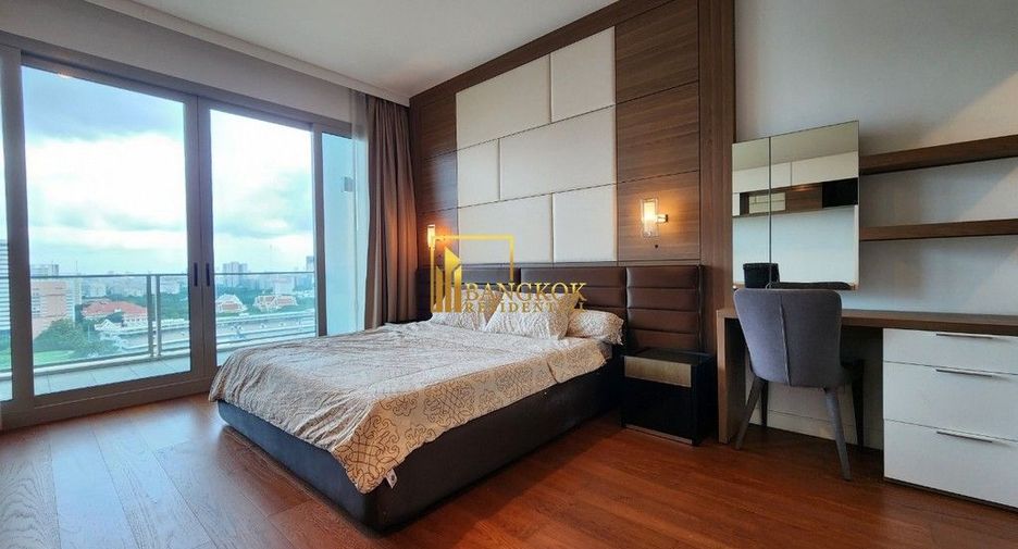 For rent 2 ベッドルーム condo in Pathum Wan, Bangkok