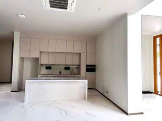 For rent 4 bedrooms house in Suan Luang, Bangkok