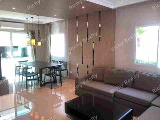 For rent 3 bedrooms townhouse in Mueang Chiang Mai, Chiang Mai
