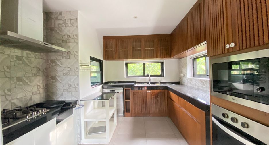 For sale 4 bedrooms house in Mae Rim, Chiang Mai