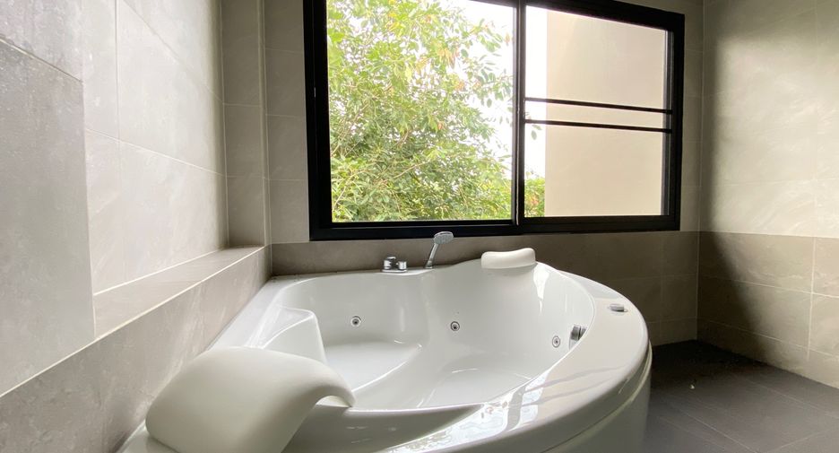 For sale 4 bedrooms house in Mae Rim, Chiang Mai