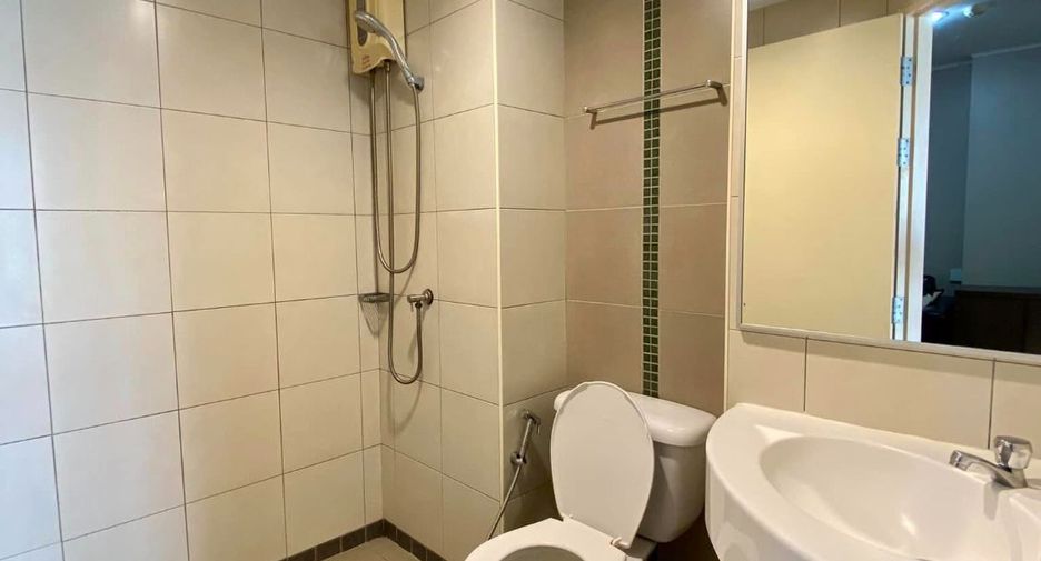 For rent 1 bed condo in Khan Na Yao, Bangkok