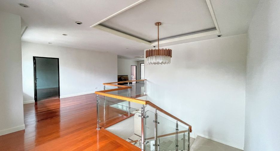 For sale 3 bedrooms house in Prawet, Bangkok