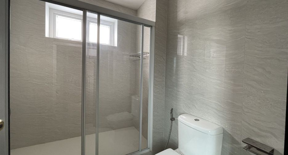 For sale 3 bedrooms house in Prawet, Bangkok