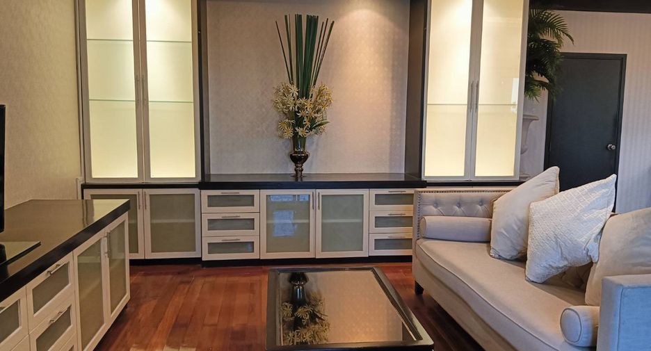ให้เช่า 3 ห้องนอน คอนโด ใน วัฒนา, กรุงเทพฯ