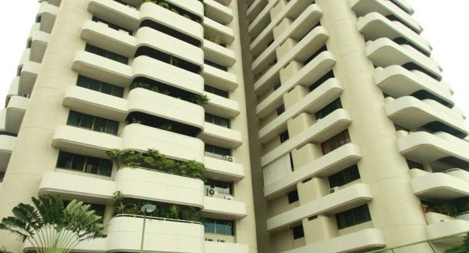 For rent 3 ベッドルーム condo in Watthana, Bangkok