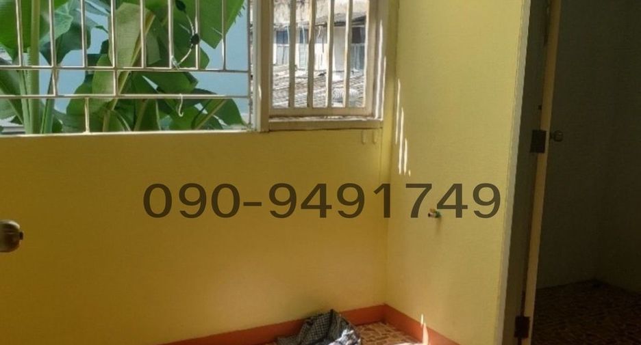 For rent 4 bedrooms townhouse in Prawet, Bangkok