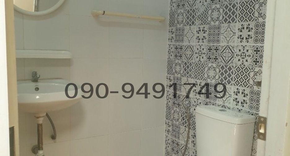 For rent 4 bedrooms townhouse in Prawet, Bangkok