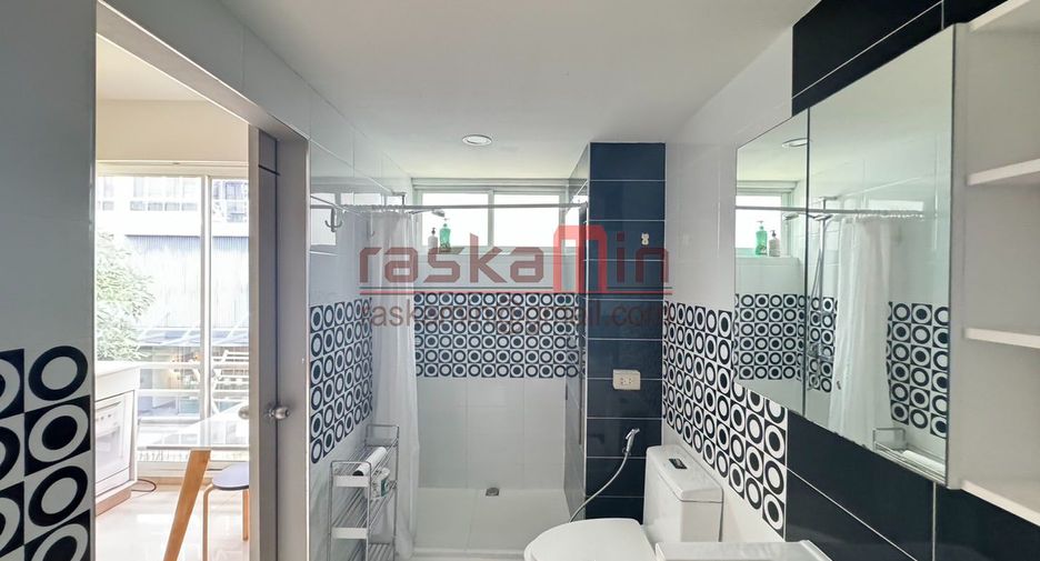 For rent and for sale 2 bedrooms condo in North Pattaya, Pattaya