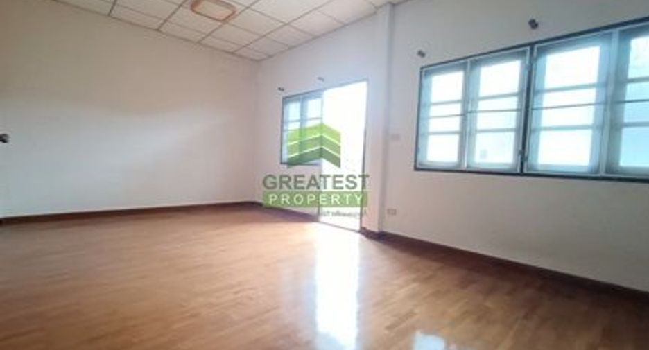 For sale 2 bedrooms townhouse in Phra Samut Chedi, Samut Prakan