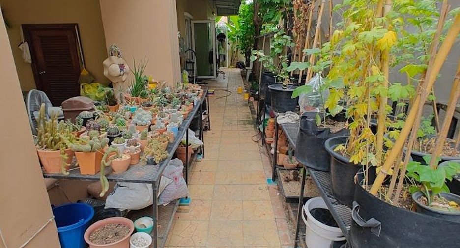 ขาย 5 ห้องนอน คอนโด ใน ประเวศ, กรุงเทพฯ