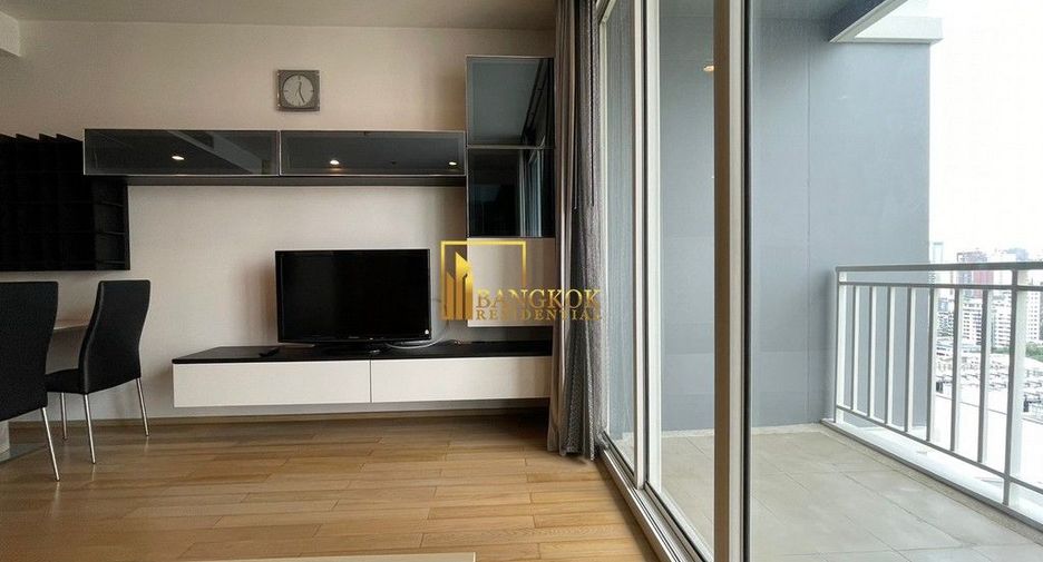 For rent 2 bedrooms condo in Khlong Toei, Bangkok