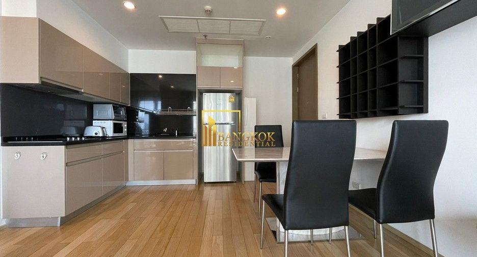 For rent 2 bedrooms condo in Khlong Toei, Bangkok