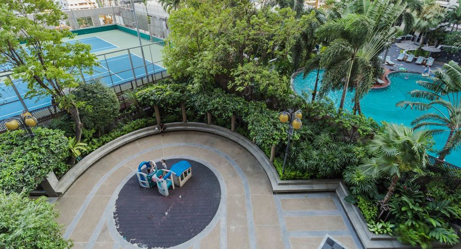 For rent 5 bedrooms condo in Pathum Wan, Bangkok