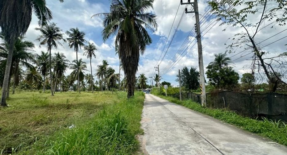 À louer terrain à Si Racha, Chonburi