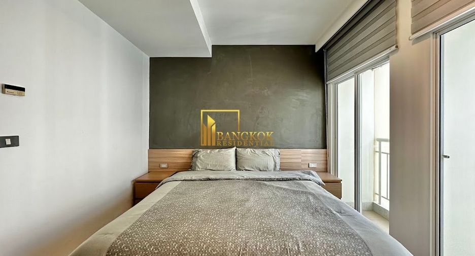 For rent 2 bedrooms condo in Watthana, Bangkok