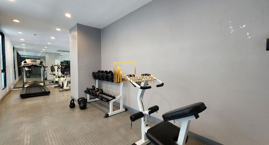 For rent 2 bedrooms condo in Watthana, Bangkok