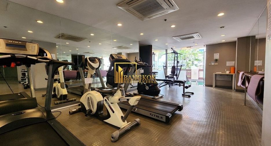 For rent 2 bedrooms condo in Watthana, Bangkok