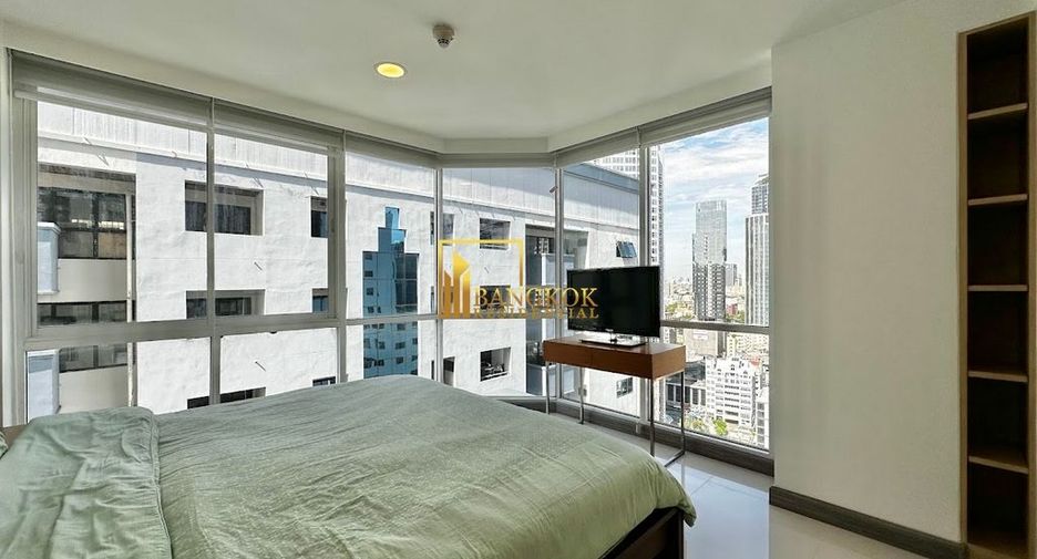 For rent 2 bedrooms condo in Watthana, Bangkok