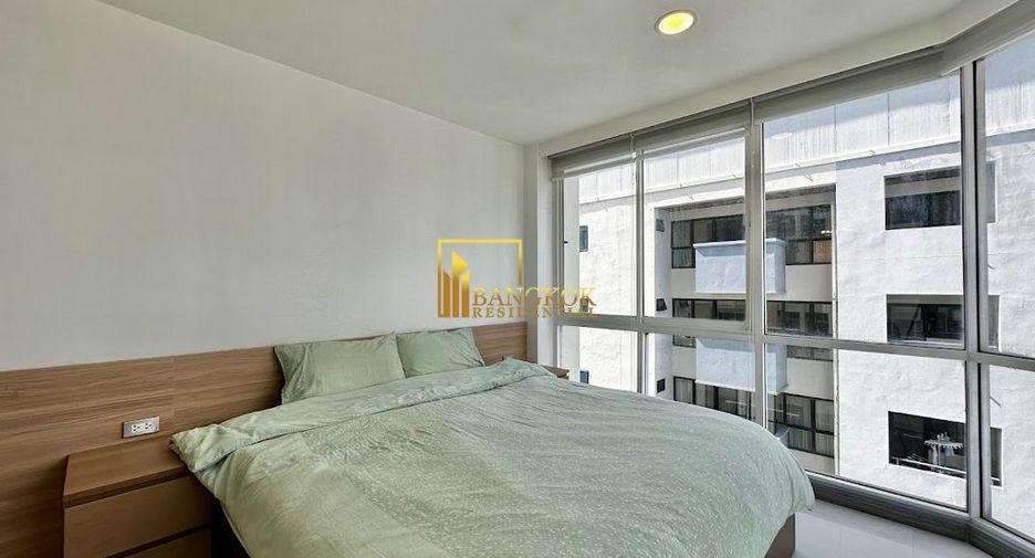 For rent 2 bedrooms condo in Watthana, Bangkok