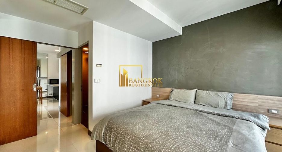 For rent 2 bedrooms condo in Watthana, Bangkok