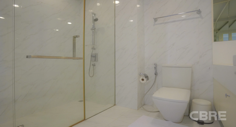 For sale 3 bedrooms townhouse in Watthana, Bangkok