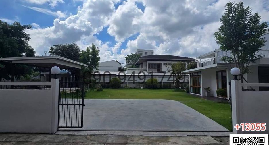 For rent 2 bedrooms office in Chatuchak, Bangkok