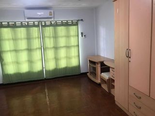 Reihenhaus zur Miete mit 3 Zimmer in Chatuchak, Bangkok
