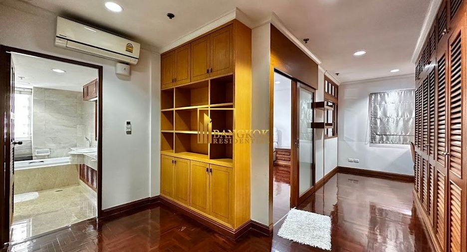 À louer 3 chambres condo à Watthana, Bangkok