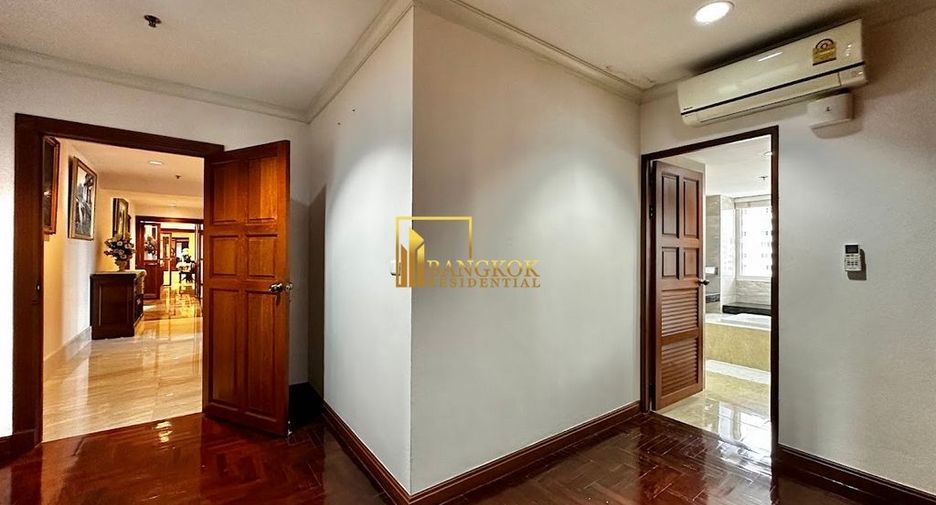 À louer 3 chambres condo à Watthana, Bangkok