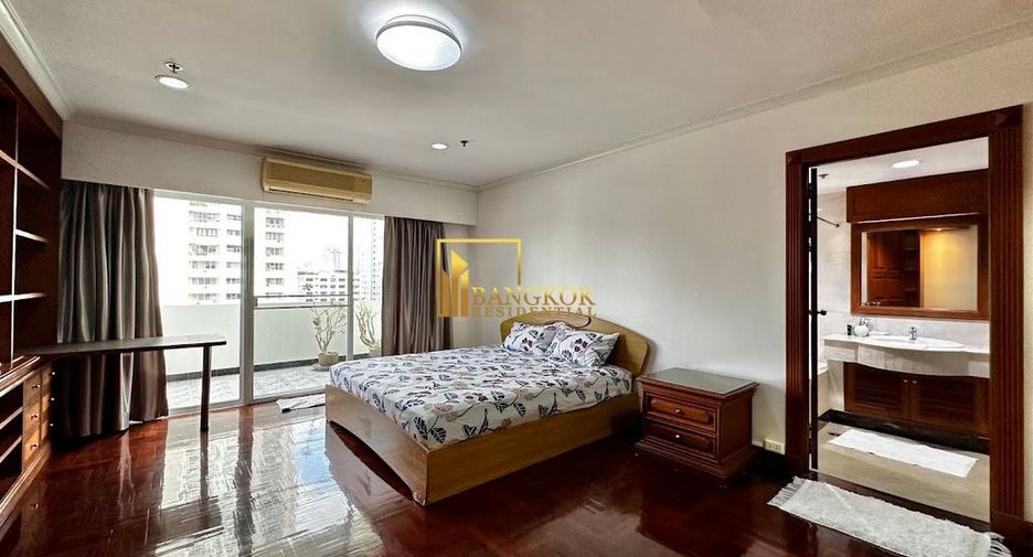 À louer 3 chambres condo à Watthana, Bangkok
