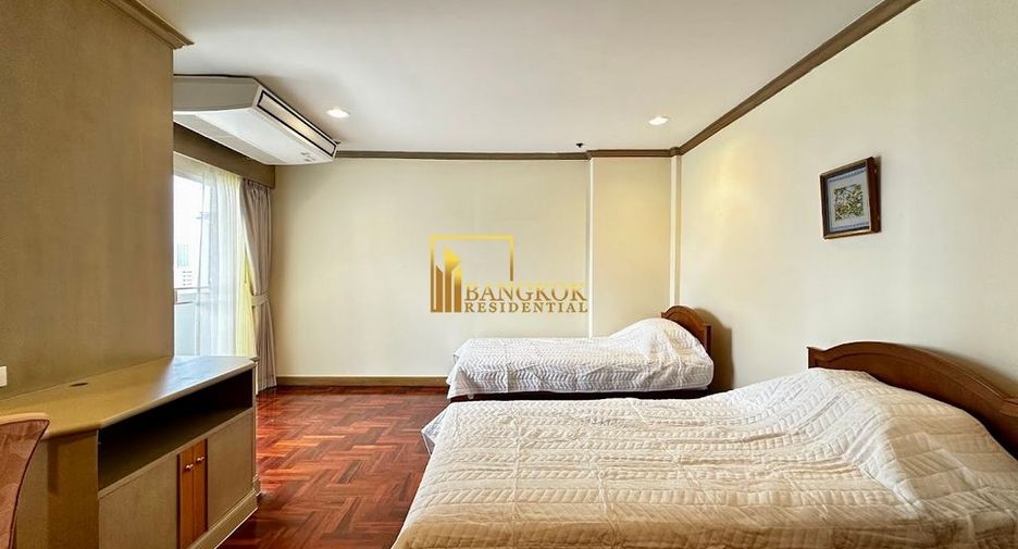 À louer 2 chambres condo à Watthana, Bangkok