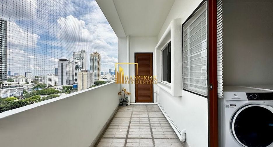 À louer 2 chambres condo à Watthana, Bangkok