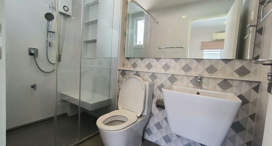 For sale 4 bedrooms house in Bang Phli, Samut Prakan