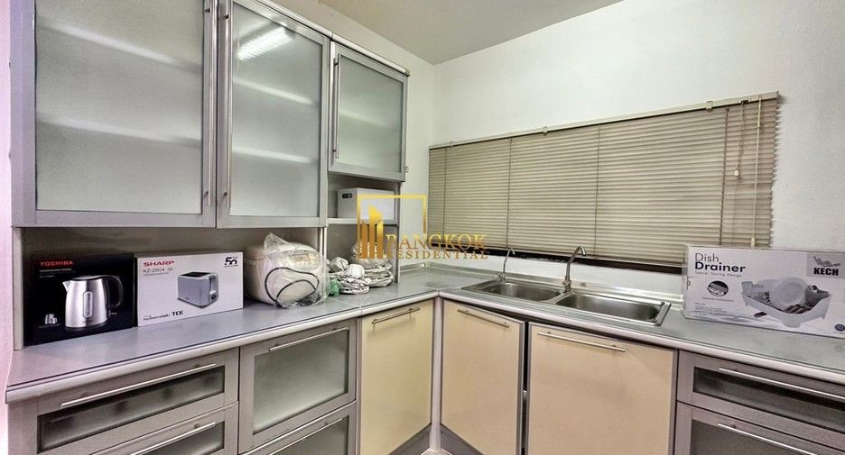 For rent 2 bedrooms condo in Khlong Toei, Bangkok