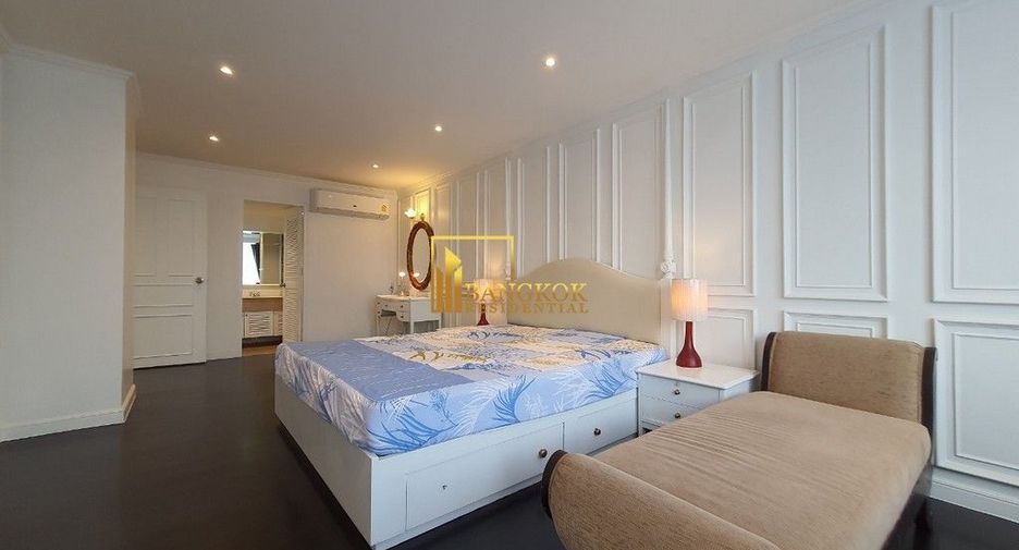 For rent 3 bedrooms condo in Khlong Toei, Bangkok