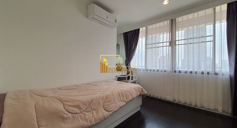 For rent 3 bedrooms condo in Khlong Toei, Bangkok