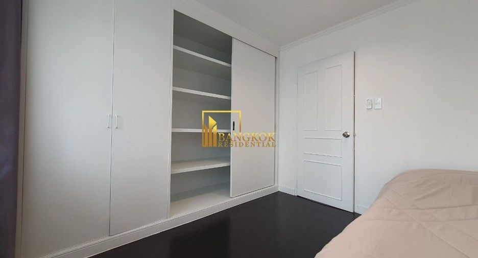 For rent 3 bedrooms condo in Khlong Toei, Bangkok