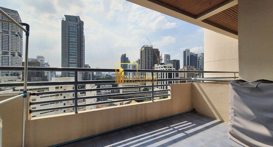 For rent 3 bedrooms condo in Khlong Toei, Bangkok