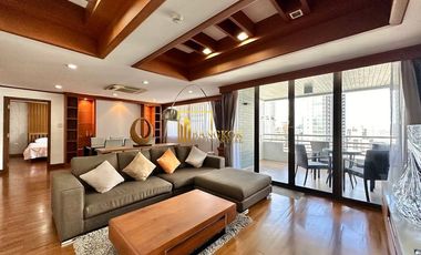 For rent 3 bedrooms condo in Khlong Toei, Bangkok