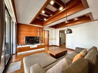 For rent 3 ベッドルーム condo in Khlong Toei, Bangkok
