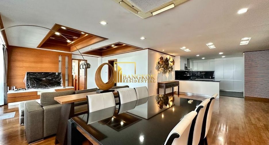 For rent 3 bedrooms condo in Khlong Toei, Bangkok