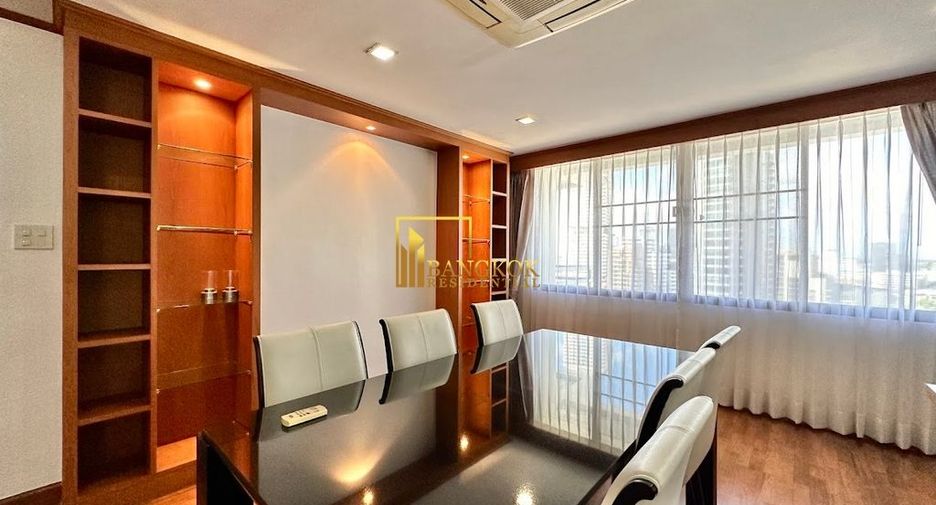 For rent 3 bedrooms condo in Khlong Toei, Bangkok