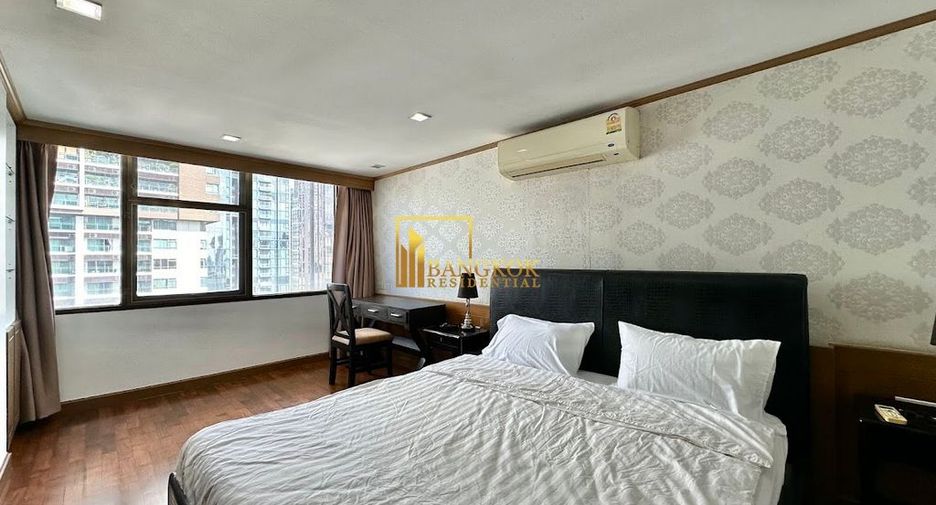 For rent 3 bedrooms condo in Khlong Toei, Bangkok