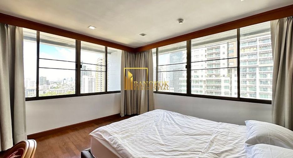 For rent 3 bedrooms condo in Khlong Toei, Bangkok
