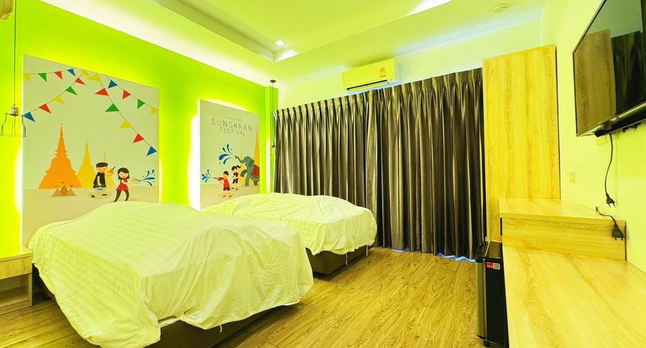 For sale 6 bedrooms retail Space in Don Mueang, Bangkok