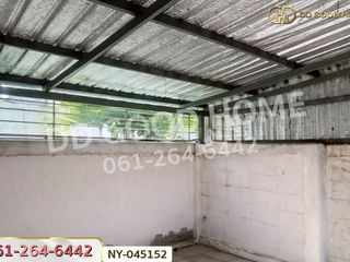 Gewerbefläche zum Kauf mit 2 Zimmer in Si Racha, Chonburi