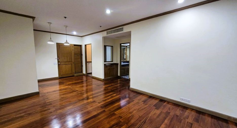 For sale 1 bed condo in Khlong San, Bangkok