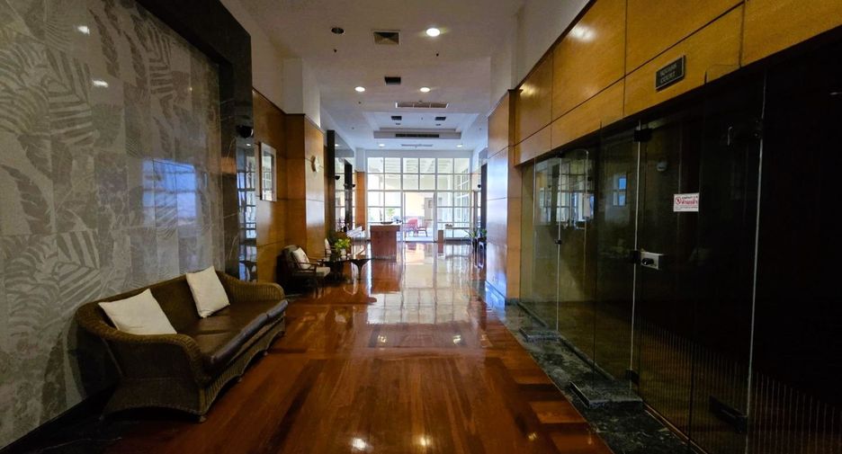 For sale 1 bed condo in Khlong San, Bangkok